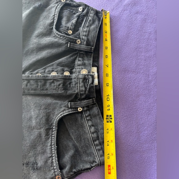 AGOLDE Riley Shorts High Rise Denim Distressed Black Washed Retro Y2K size 30 - Picture 12 of 14
